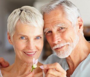 Seniors Online Dating Happy Couple - jpeg image